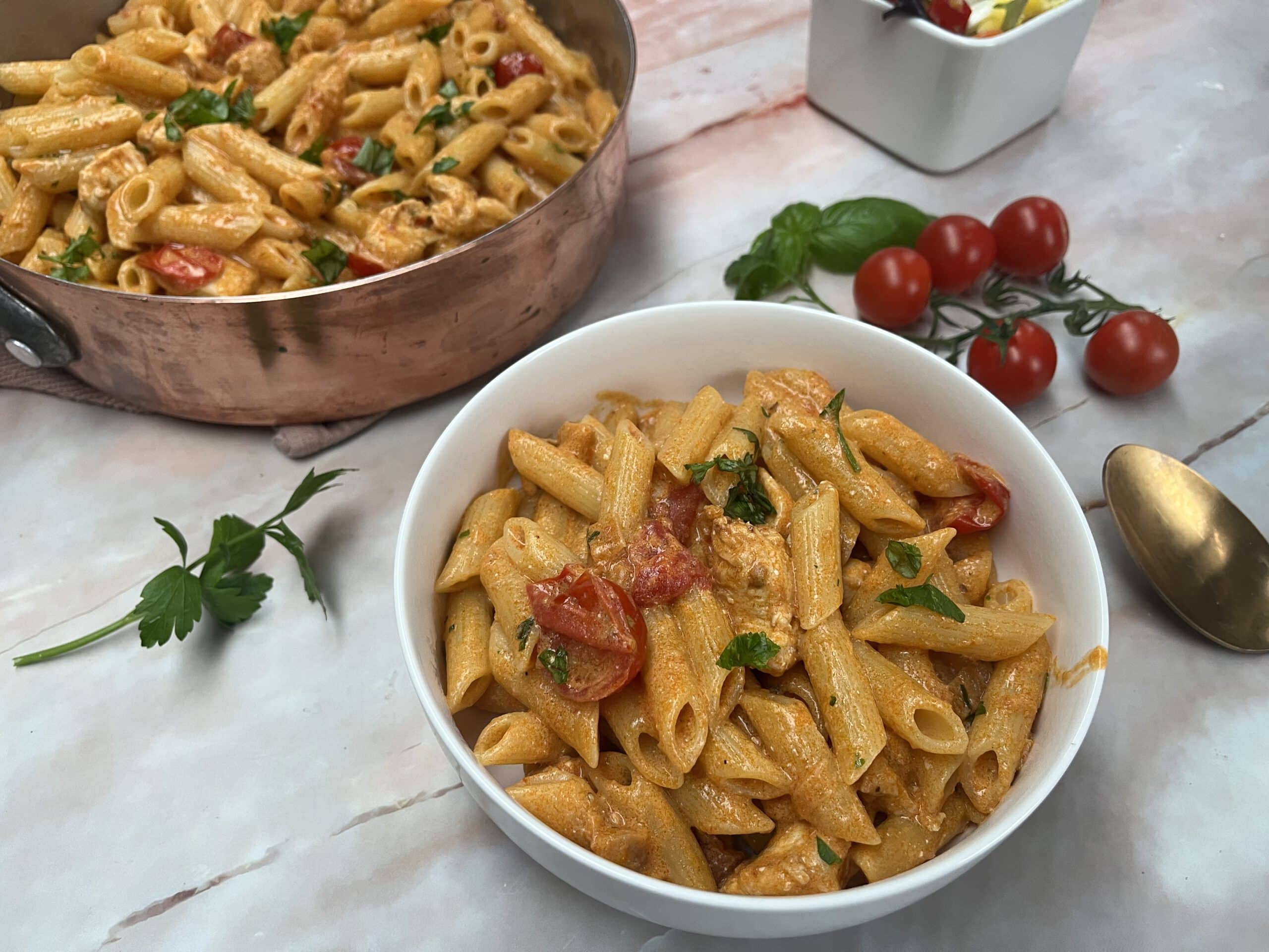 Pasta kip met rode pesto (kan ook vega)